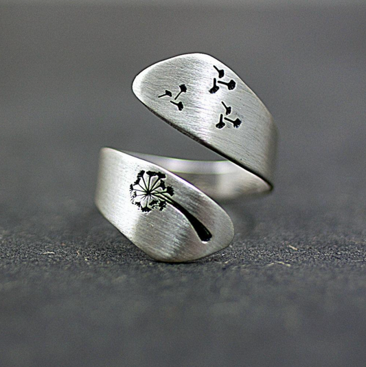 no-repeat center / cover
url('https://cdn.shopify.com/s/files/1/0933/9276/5270/files/zilver.jpg?v=1773920609')