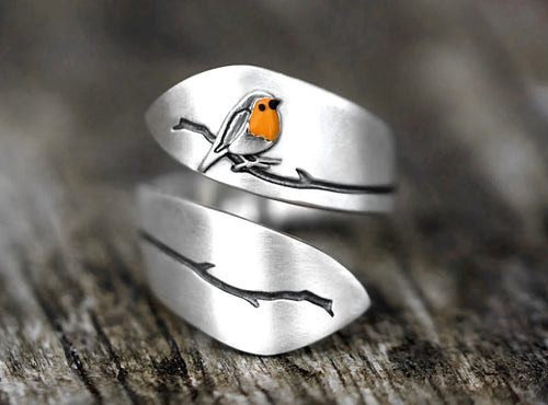 no-repeat center / cover
url('https://cdn.shopify.com/s/files/1/0933/9276/5270/files/zilver.jpg?v=1773920609')